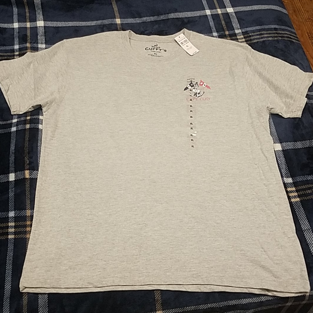 Grey tee shirt
